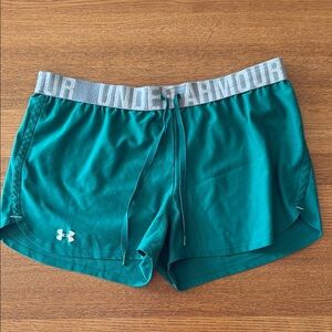 Under Armour Green Athletic Shorts Lightweight Performance Design